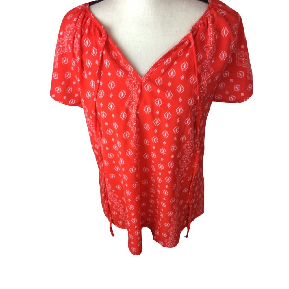 Woman’s top, no label Blouse  Med Red   Polyester EUC